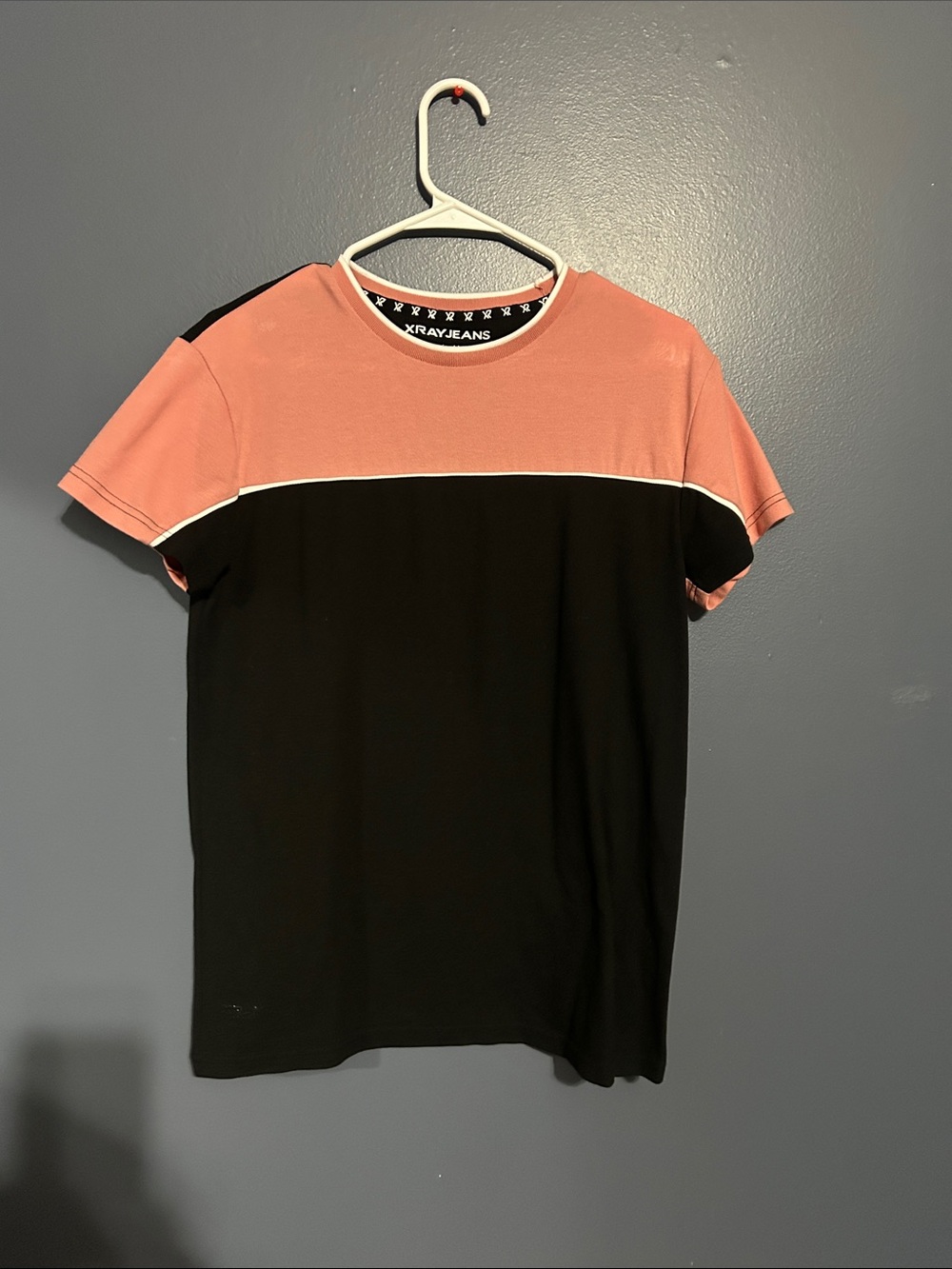 Xray Jeans Men's Two-Tone Black and Dusty Pink Crew Neck Tee
